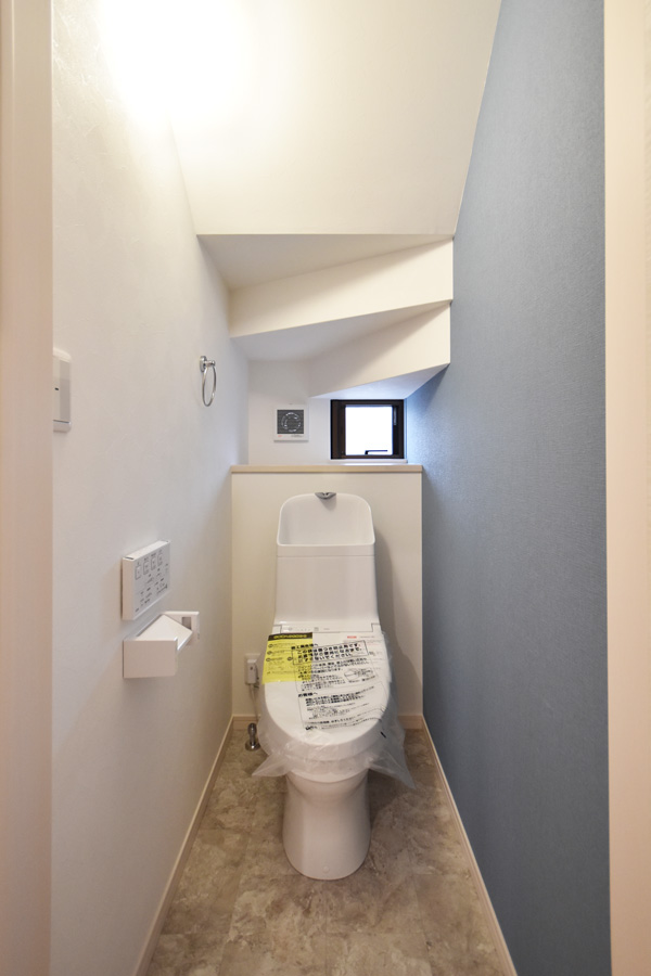 2021年1月28日社内検査1件目_階段下空間を活用したトイレ